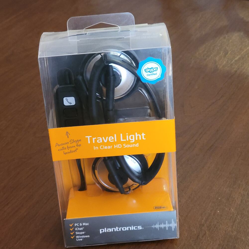 Plantronics Travel Light Audio 478 Stereo USB Headset. New, sealed